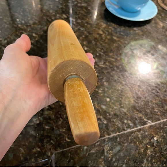 Vintage Wooden Rolling Pin - Picture 3 of 5